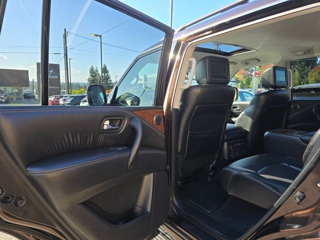 Used 2018 Almond Nissan Platinum image 15