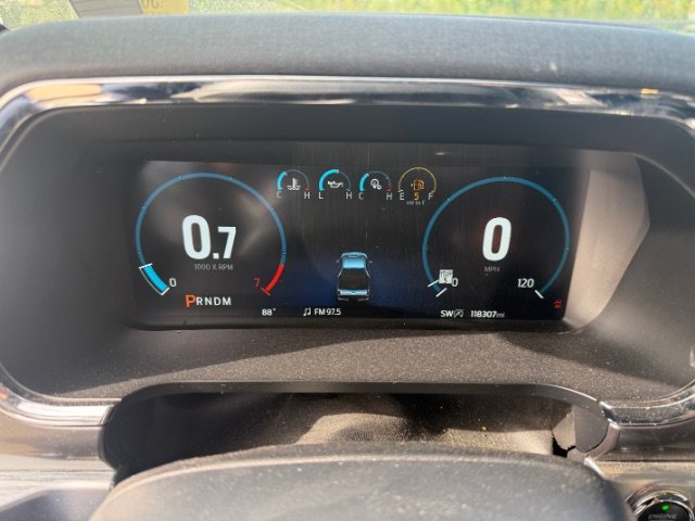 Used 2022 White Ford LARIAT image 22