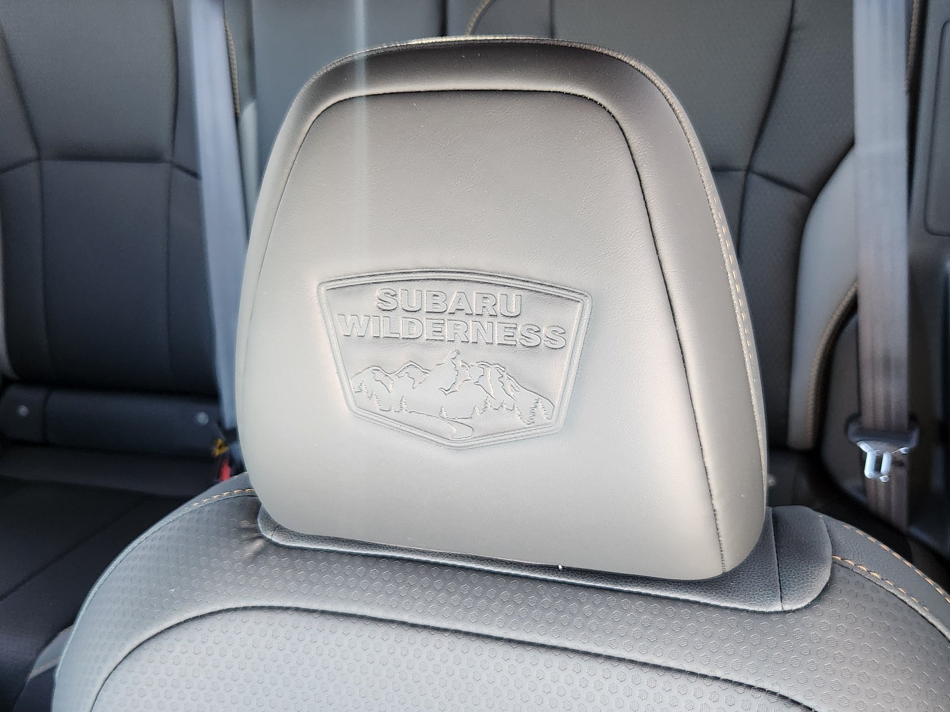 New 2026 LITHIUM RED PEARL Subaru Wilderness image 11