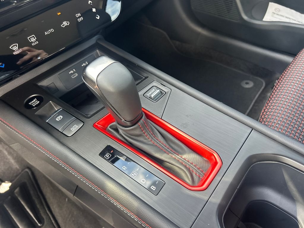 New 2026 Nissan Kicks SR 4D Sport Utility