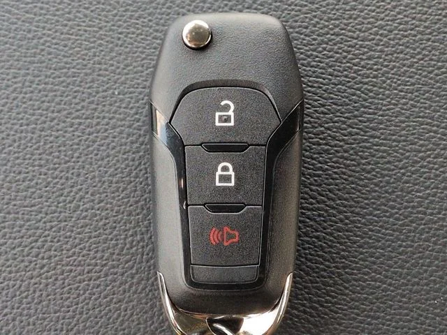 New 2026 Oxford White Ford XLT image 26