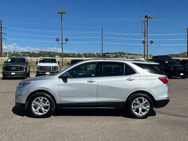 Used 2018 SILVER ICE METALLIC Chevrolet Premier image 2