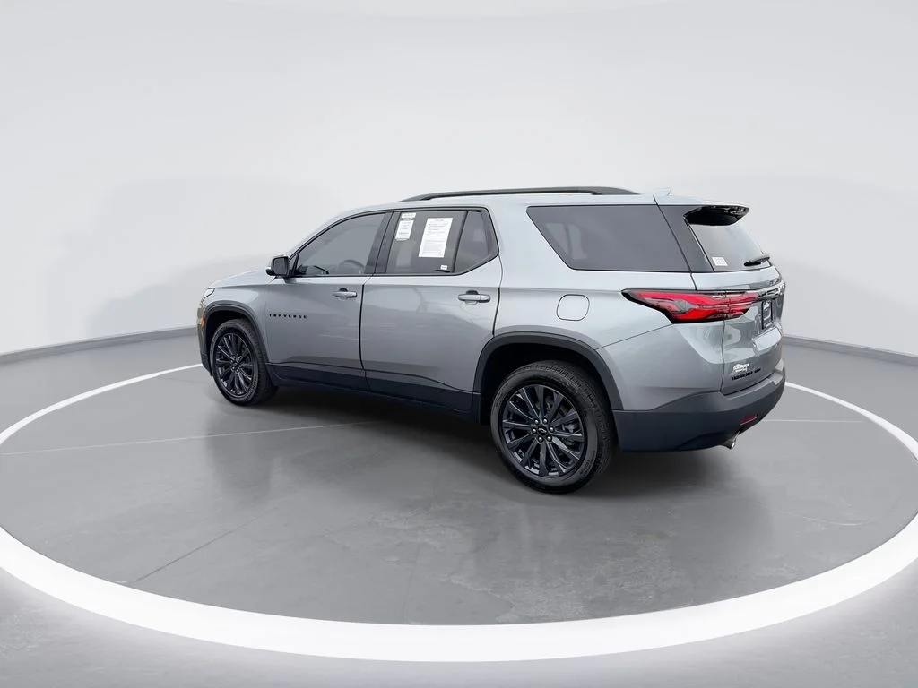 Used 2023 Gray Chevrolet RS image 6
