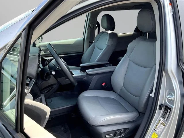 Used 2023 Silver Toyota XLE image 20