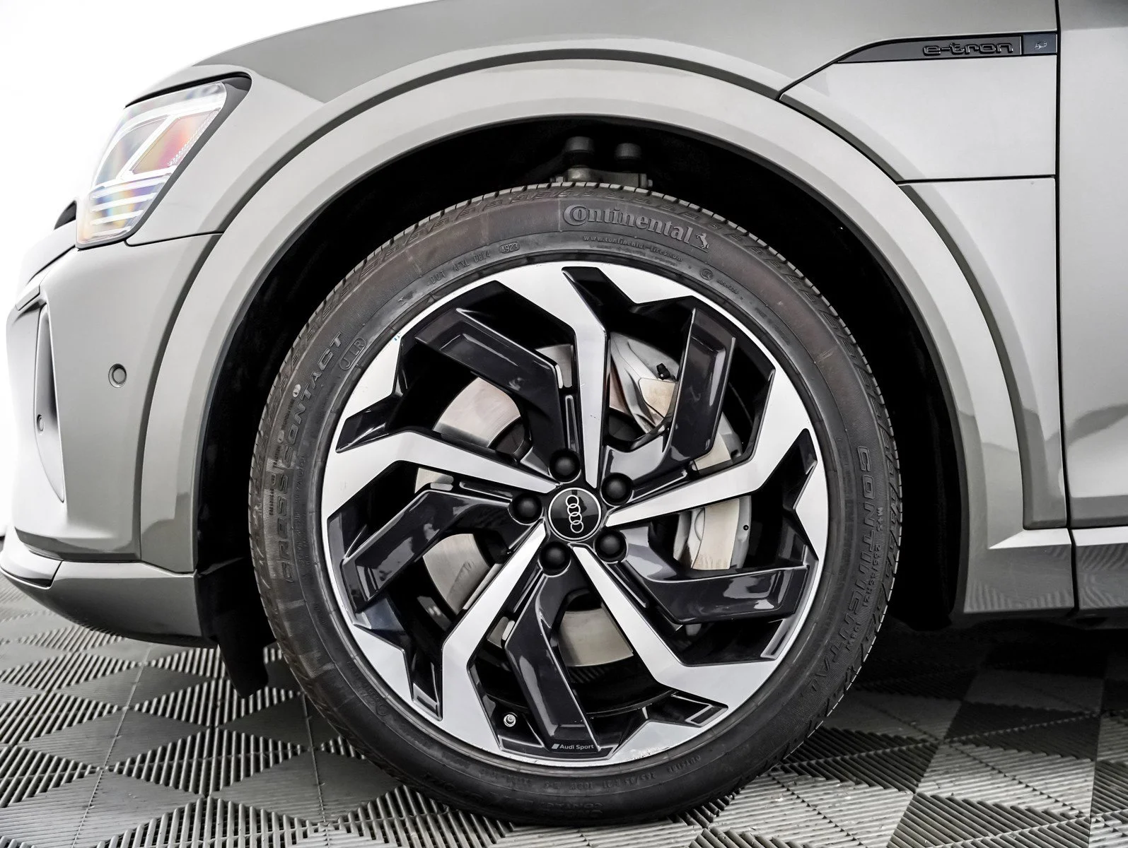 Used 2024 Chronos Gray Audi Premium Plus image 6
