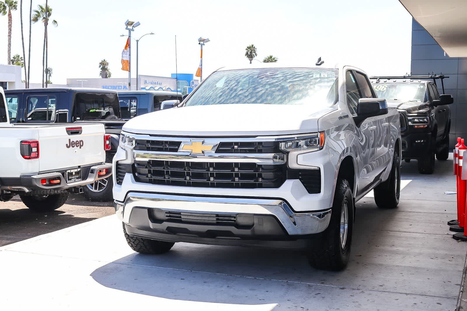 2025 Chevrolet Silverado 1500 LT