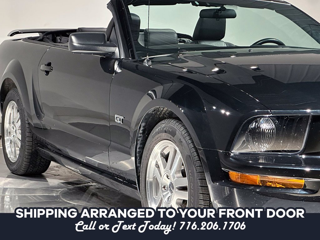 Used 2005 Black Ford  image 18