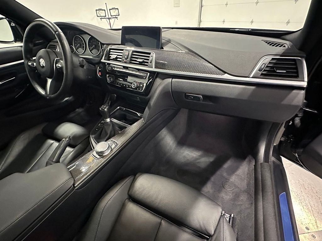 Used 2020 Black BMW 440i xDrive image 25