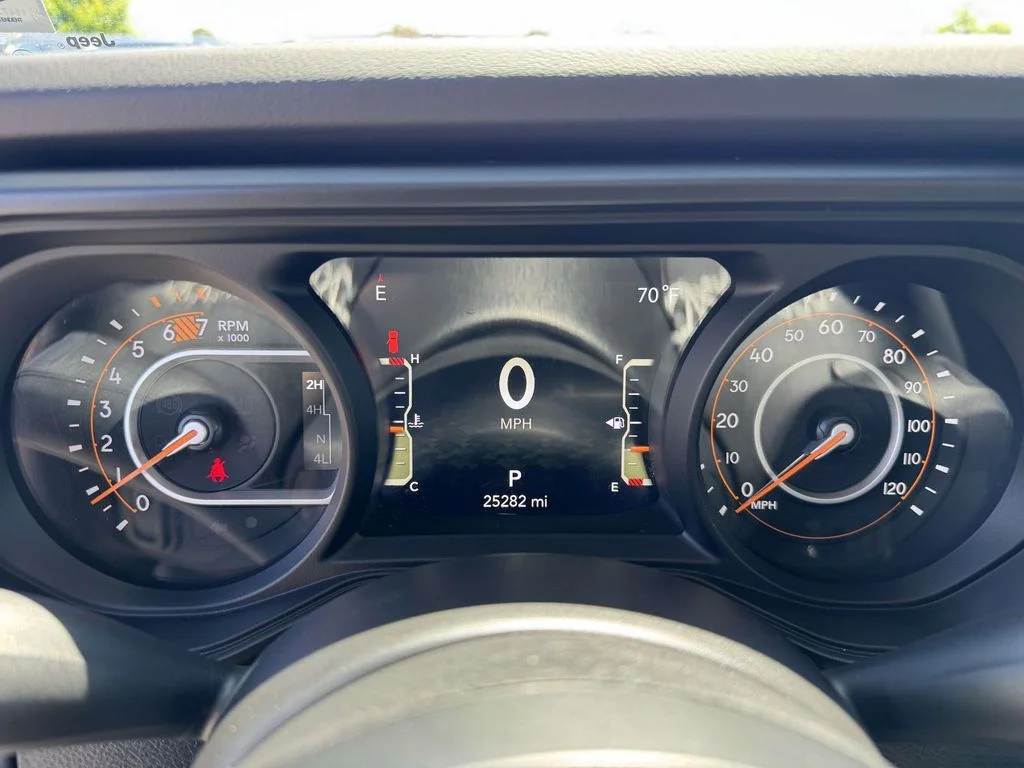 Used 2025 Blue Jeep Rubicon image 23