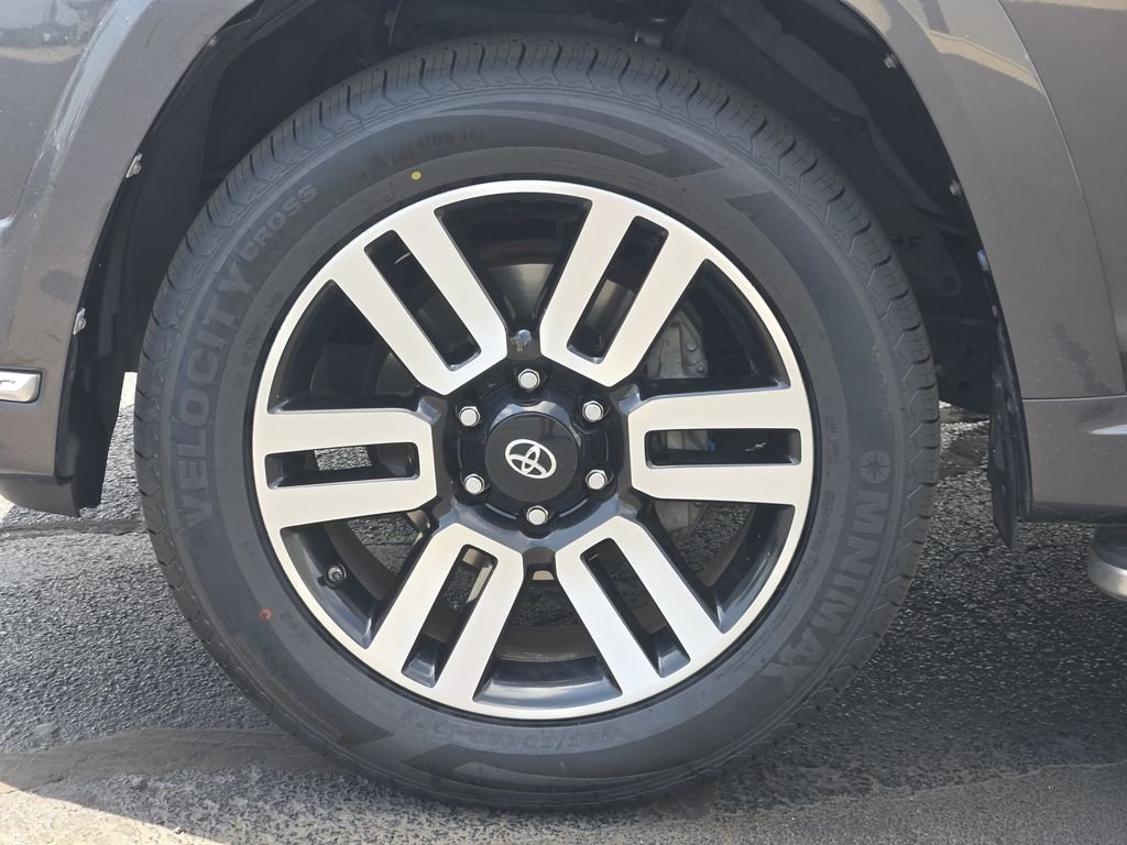 Used 2016 Gray Toyota Limited image 13