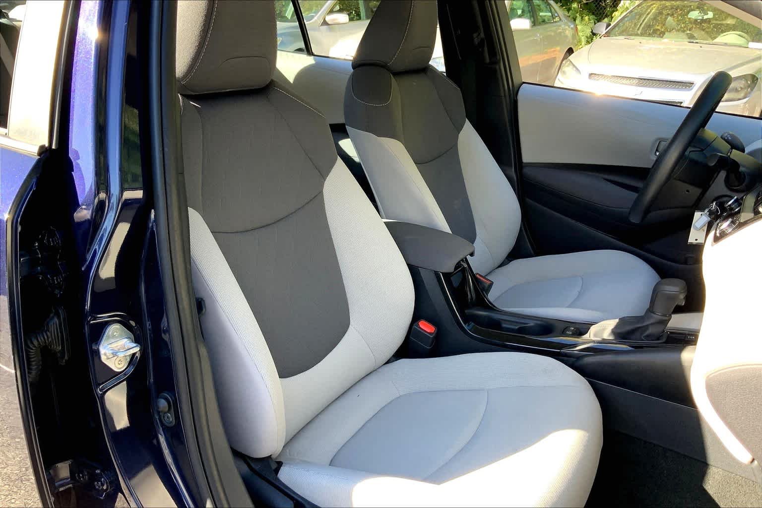 Used 2020 Blueprint Toyota LE image 9