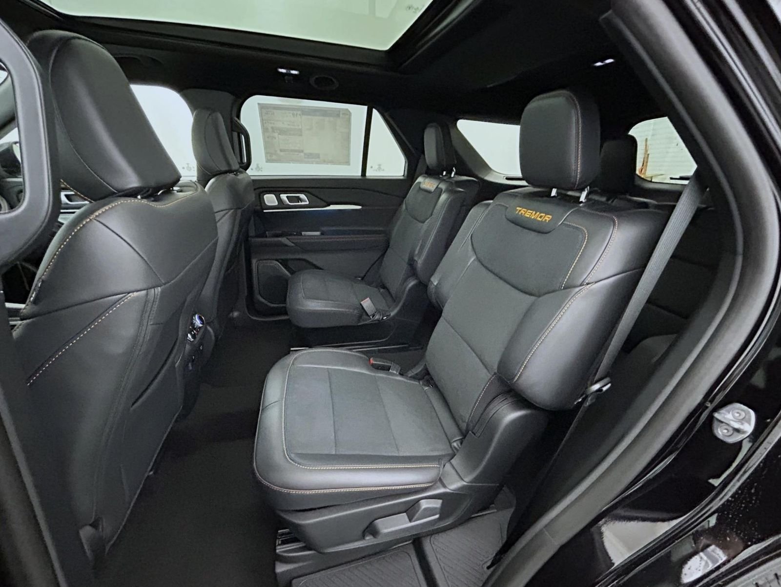 New 2026 Agate Black Metallic Ford Tremor image 21