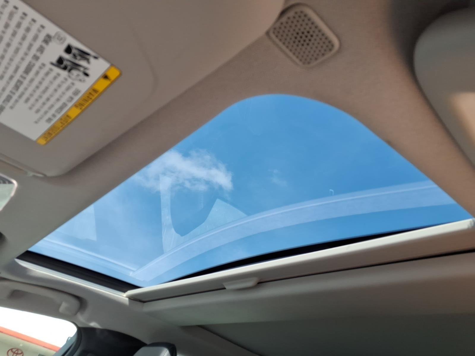 Used 2025 Wind Chill Pearl Toyota Nightshade image 6
