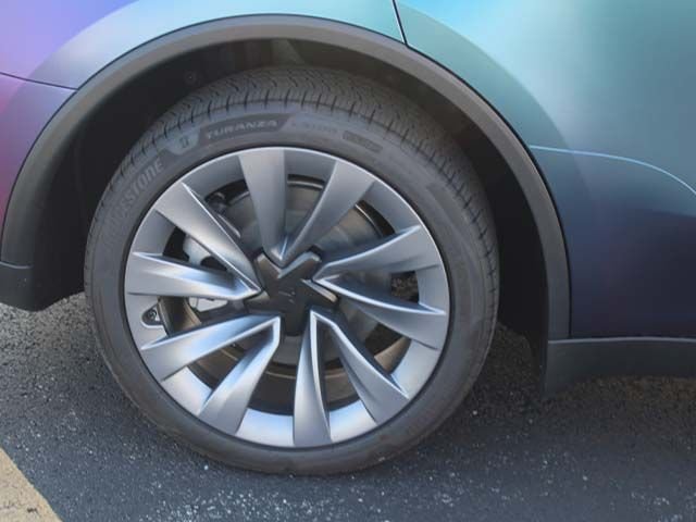 Used 2026  Tesla Premium image 8