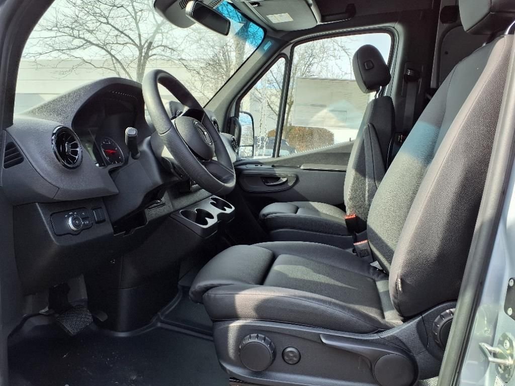 2025 Mercedes-Benz Sprinter Cargo Van Base - Photo 10