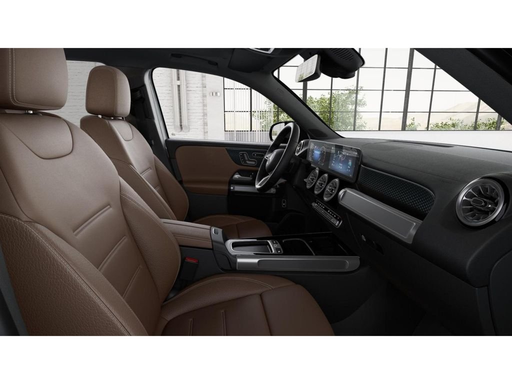 New 2026 Silver Mercedes-Benz GLB 250 image 4