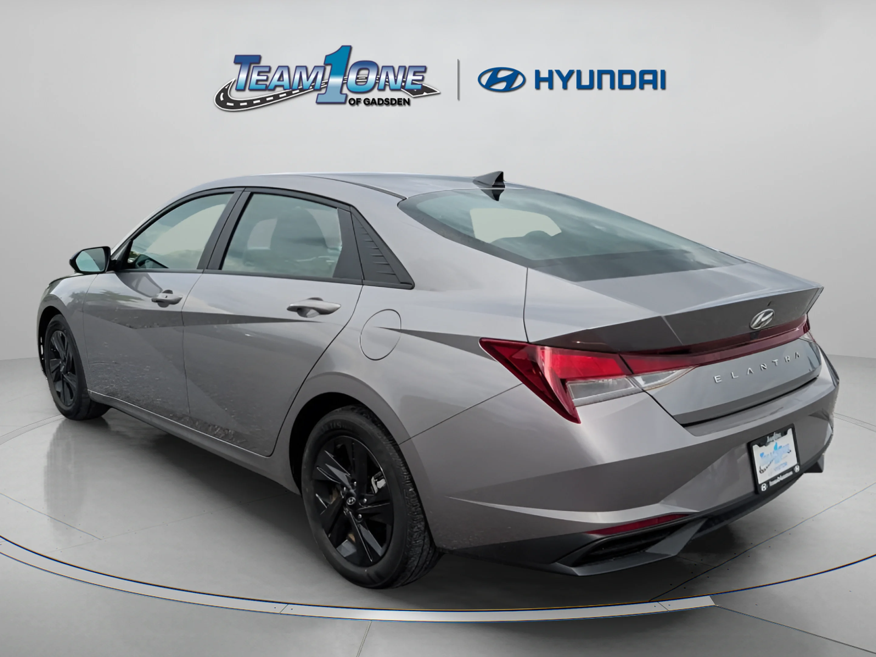 Used 2023 Fluid Metal Hyundai SEL image 6
