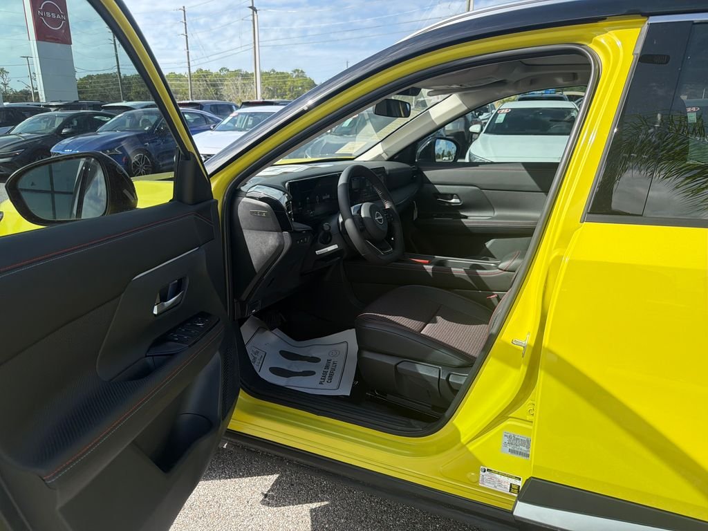 2026 Nissan KICKS SR - Photo 12