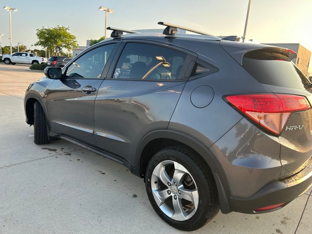 Used 2017 Gray Honda EX-L image 5