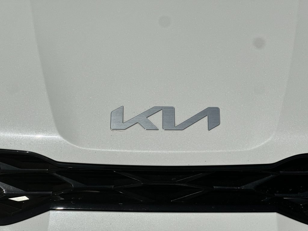 2025 Kia K5 GT-Line - Photo 35