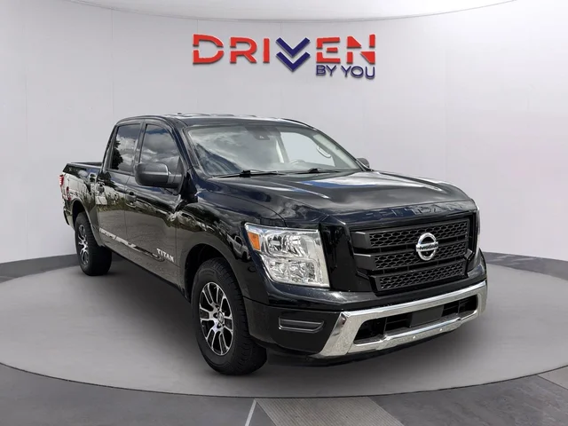 2022 Nissan Titan SV