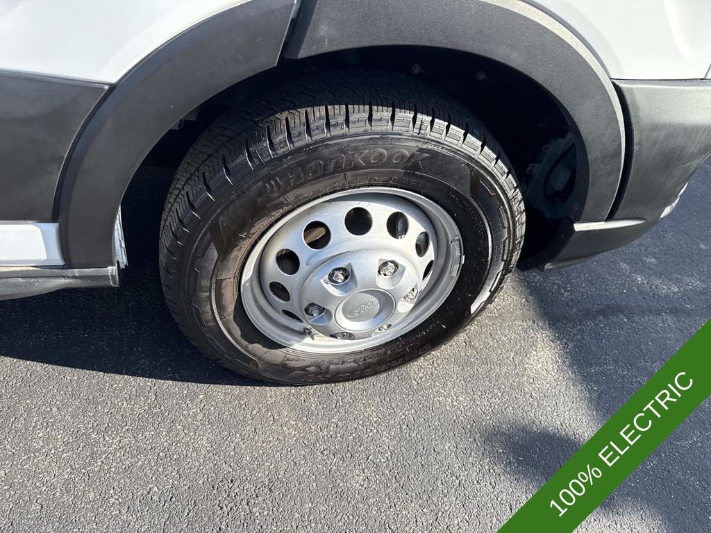 Used 2022 White Ford Electric image 13