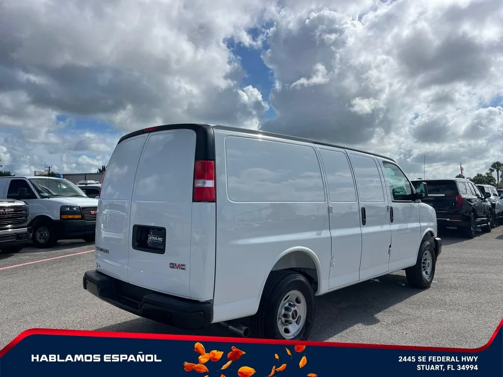 New 2026 Summit White GMC Work Van image 7