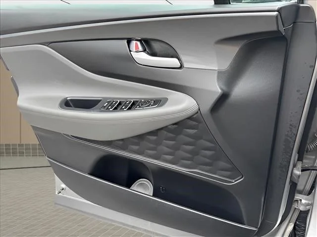 Used 2023 Silver Hyundai SEL image 22