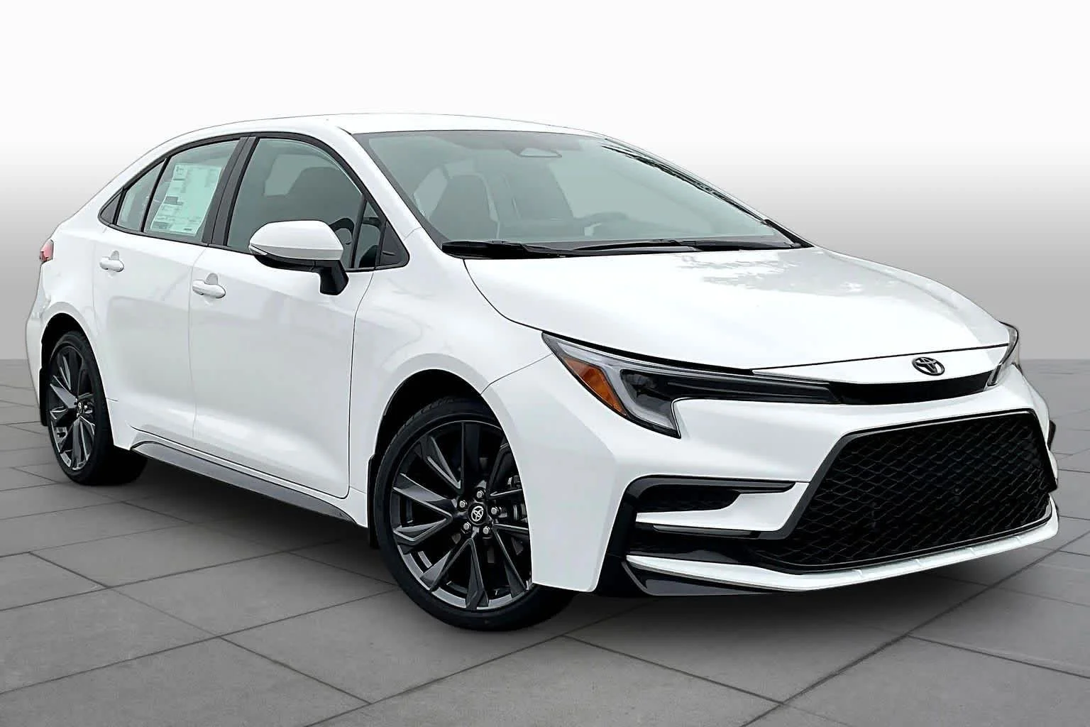 New 2027 Ice Cap Toyota SE image 2