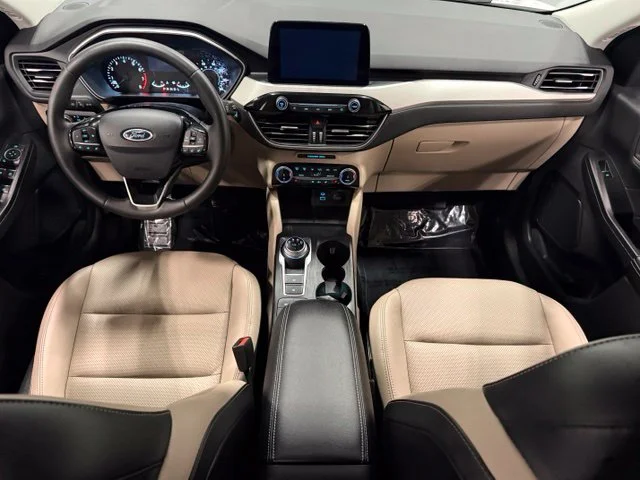 Used 2022 White Ford SEL image 30