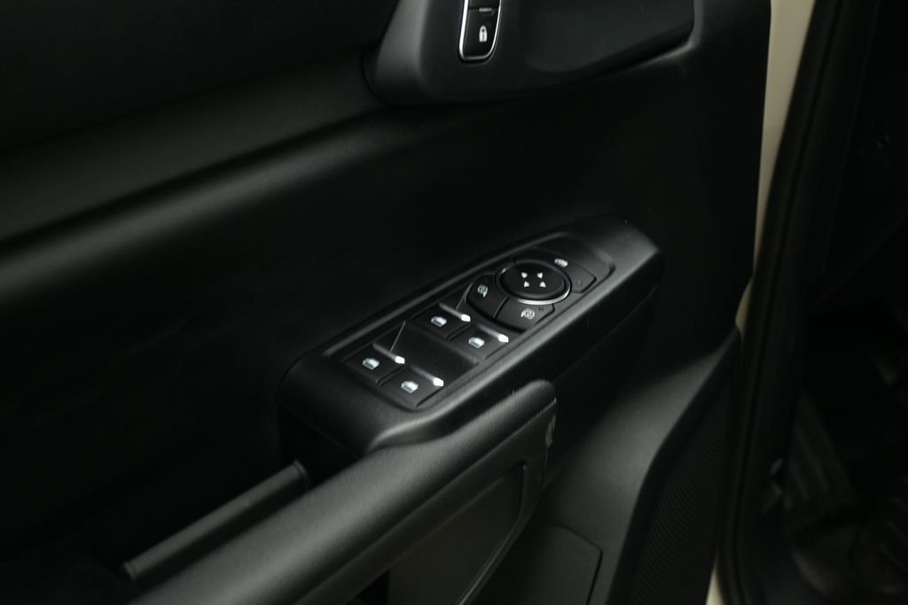 New 2026 Desert Sand Ford XL image 7