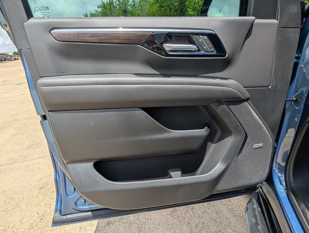 New 2026 Lakeshore Blue Metallic Chevrolet LT image 13