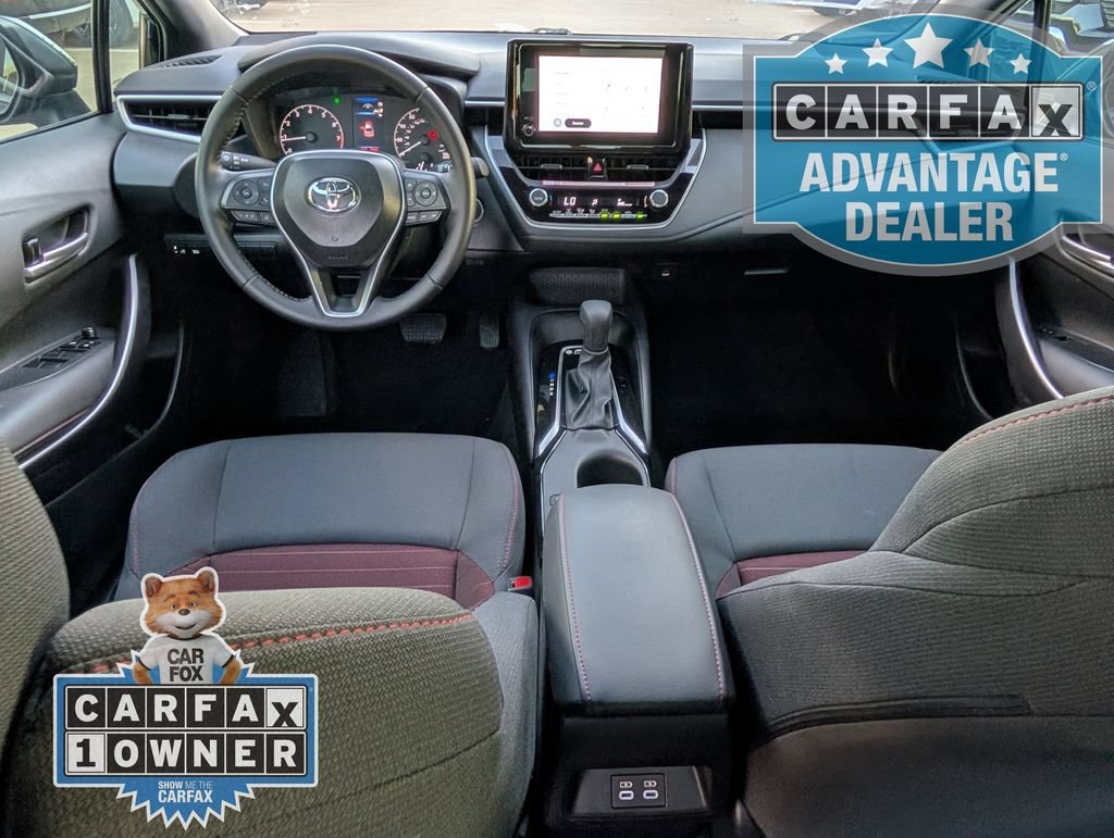 Used 2025  Toyota SE image 16