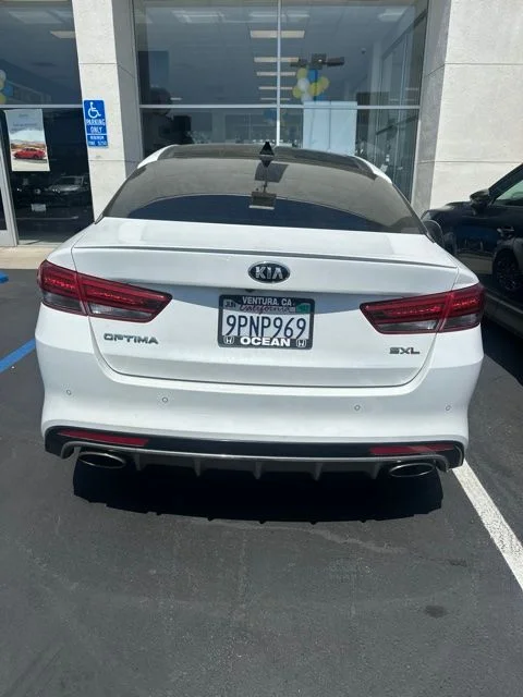 Used 2017 Snow White Pearl Kia SXL image 5