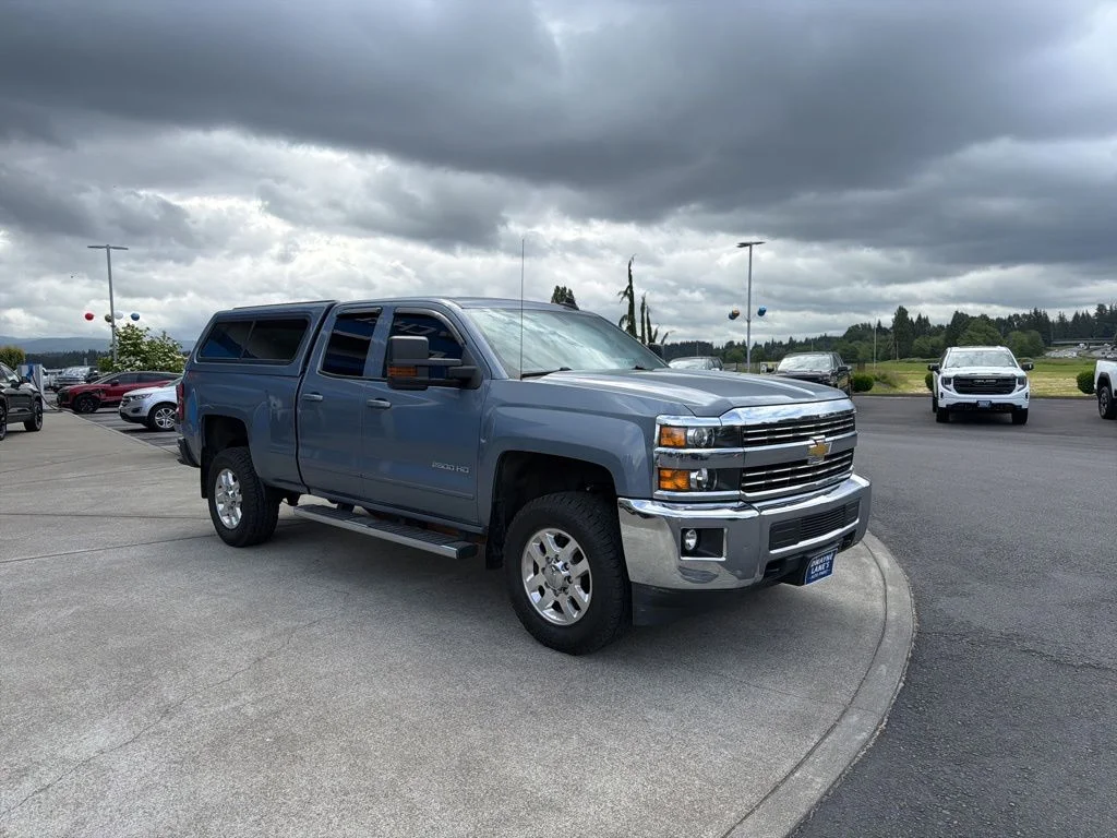 Used 2015 Gray Chevrolet LT image 7