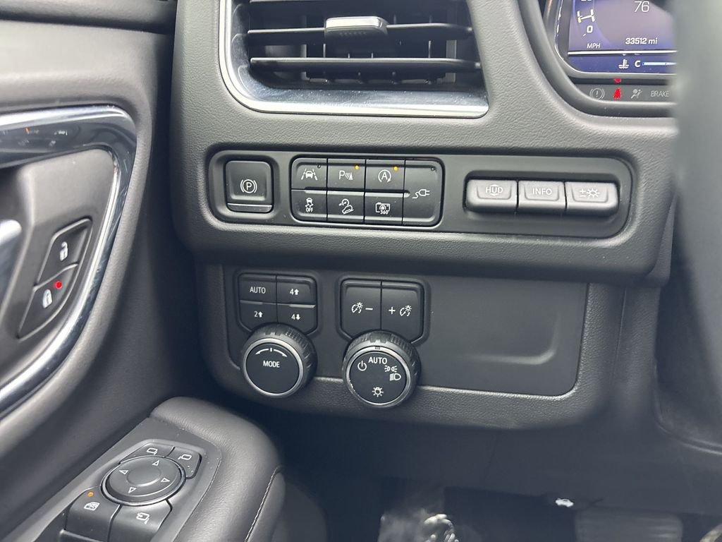 Used 2022 Iridescent Pearl Tricoat Chevrolet High Country image 22