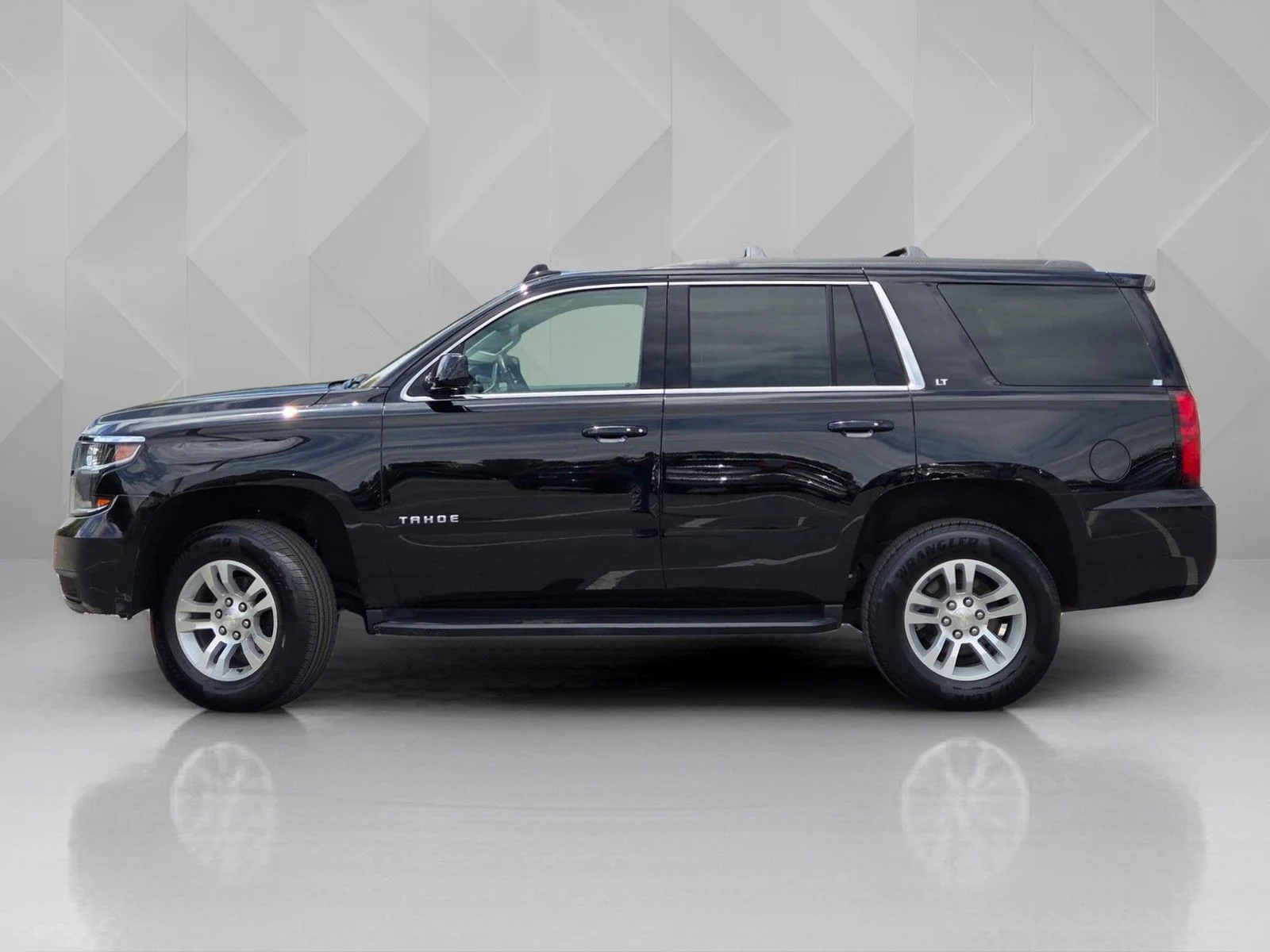Used 2019 Black Chevrolet LT image 3