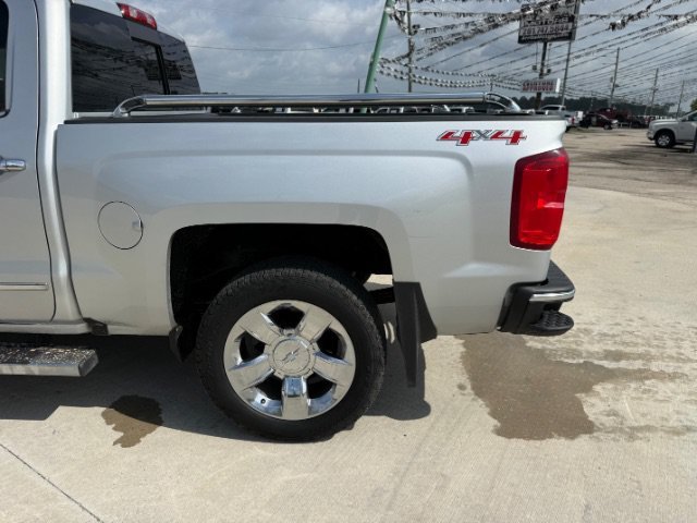 Used 2017 Silver Ice Metallic Chevrolet LTZ image 11