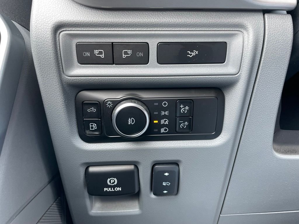 Used 2023 Gray Ford XLT image 42