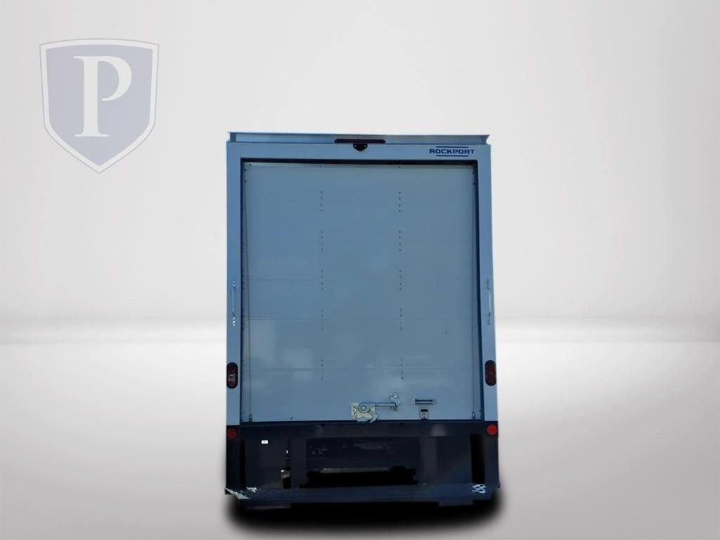 New 2025 Summit White Chevrolet 1WT image 5