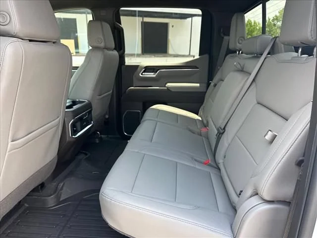 2026 GMC Sierra 1500 SLT - Photo 23