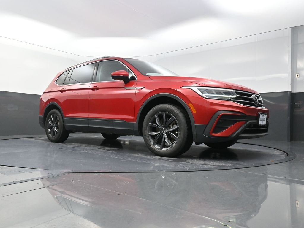 Used 2023 Red Volkswagen 2.0T SE image 21