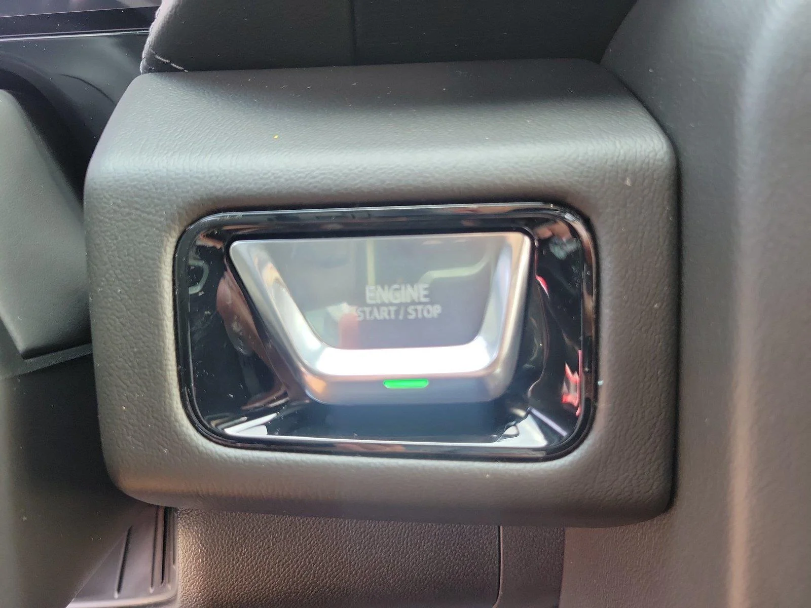 2026 GMC Yukon Denali - Photo 29