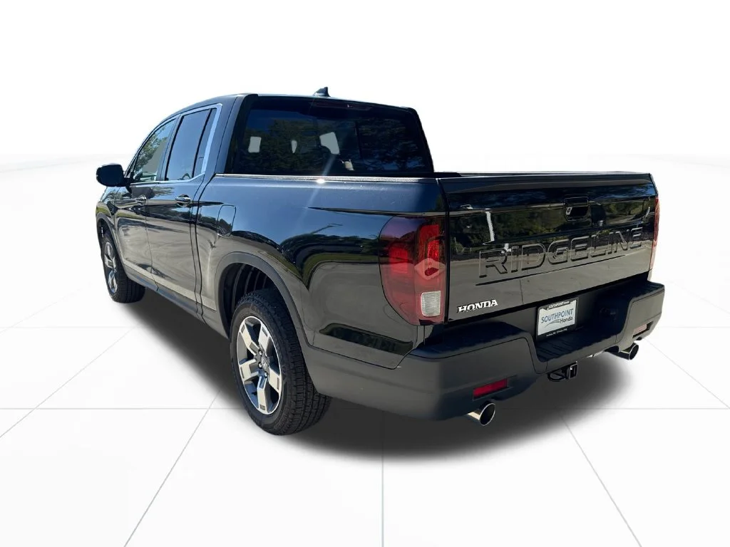 Certified Used 2026 Crystal Black Pearl Honda RTL image 6