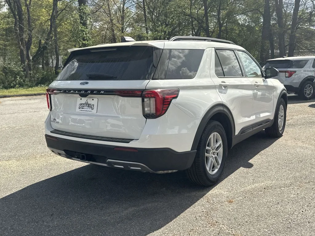 New 2026 White Ford Active image 7