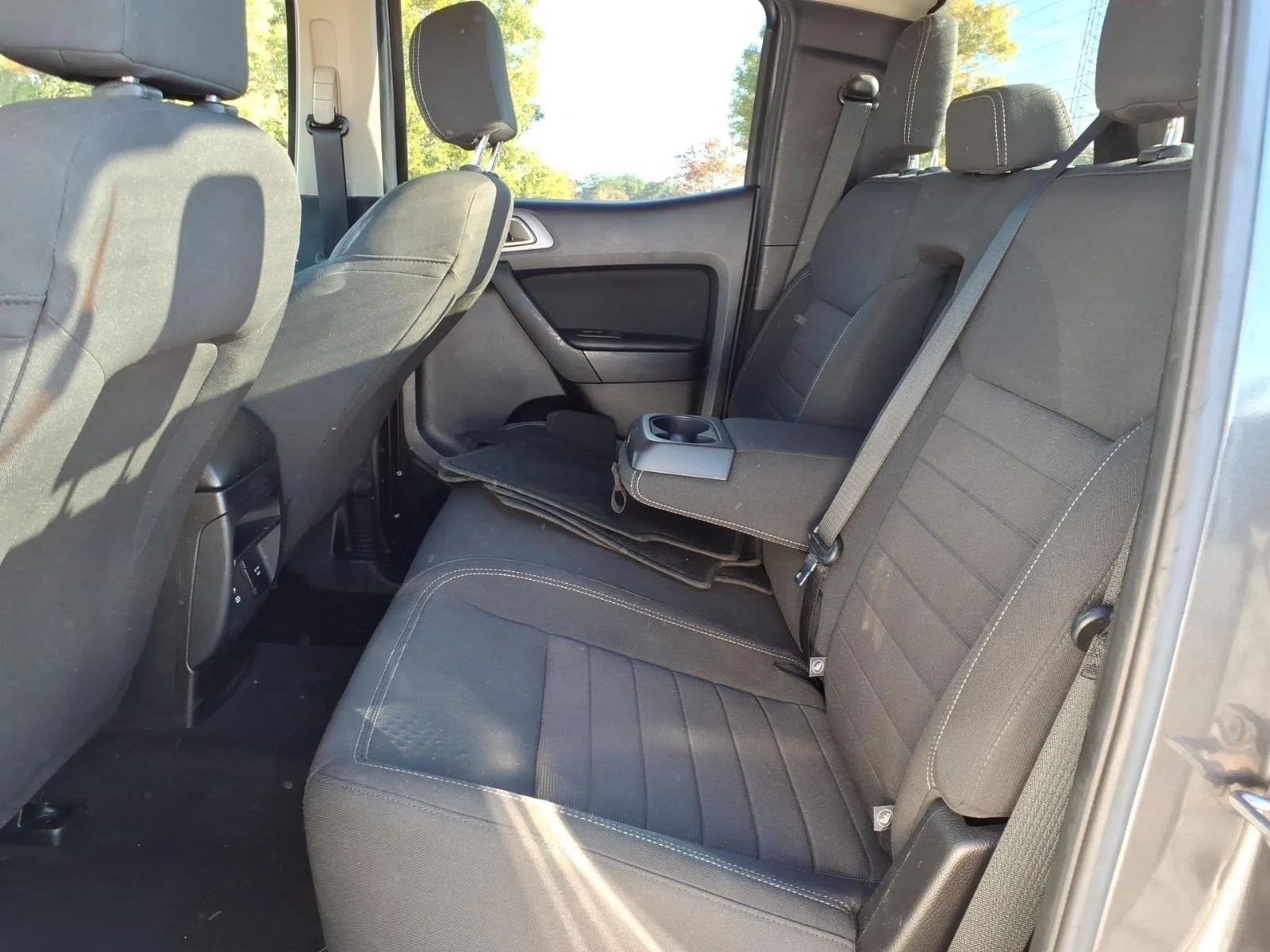 Used 2019 Magnetic Metallic Ford XLT image 23