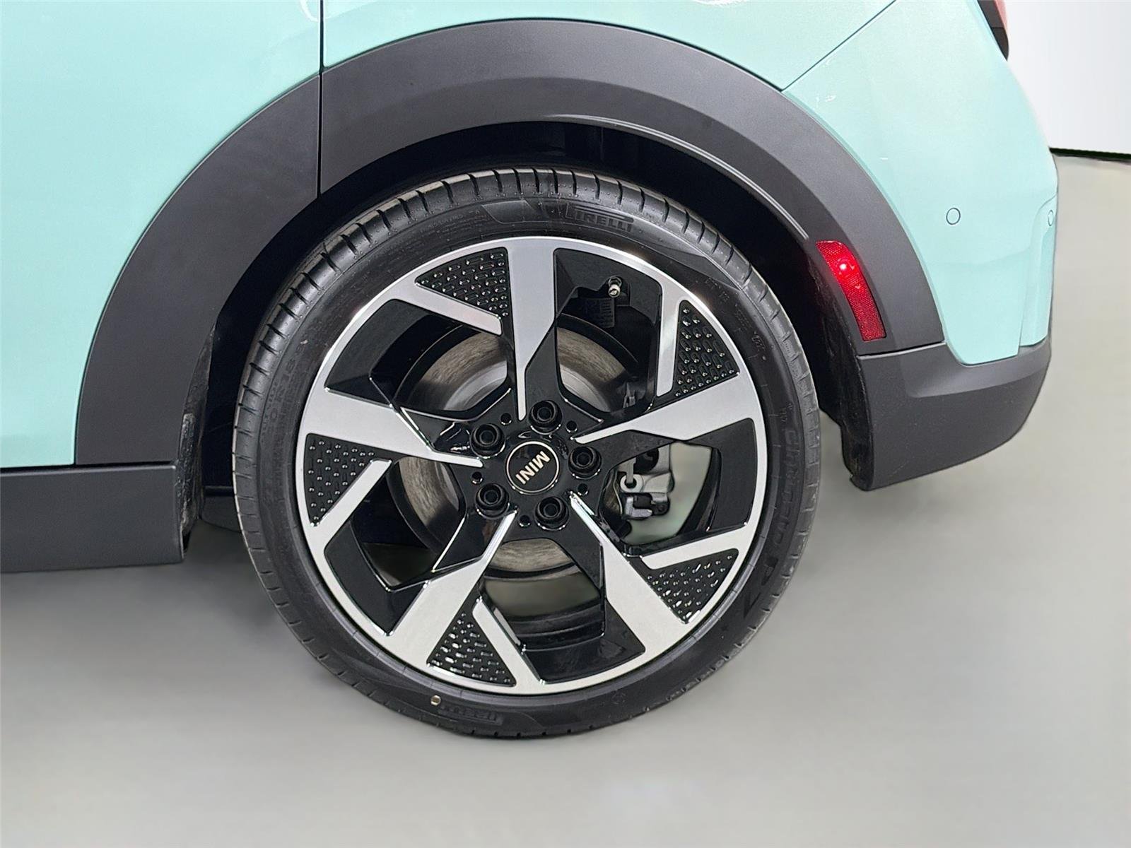New 2026 Ocean Wave Green Metallic MINI Cooper S image 28