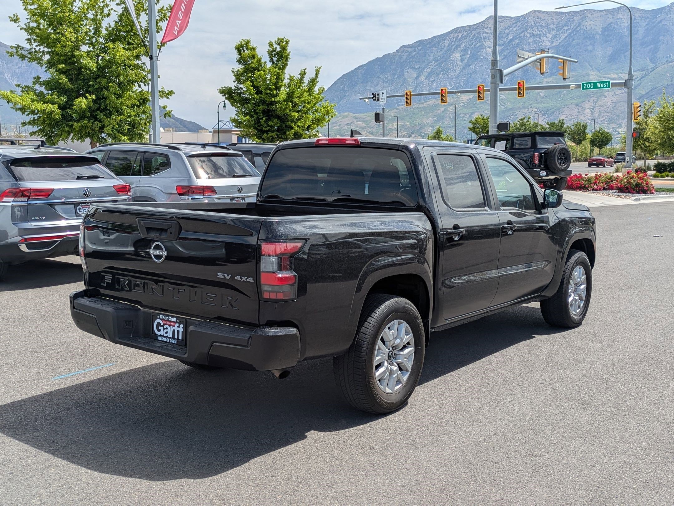 Used 2023 Super Black Nissan SV image 3