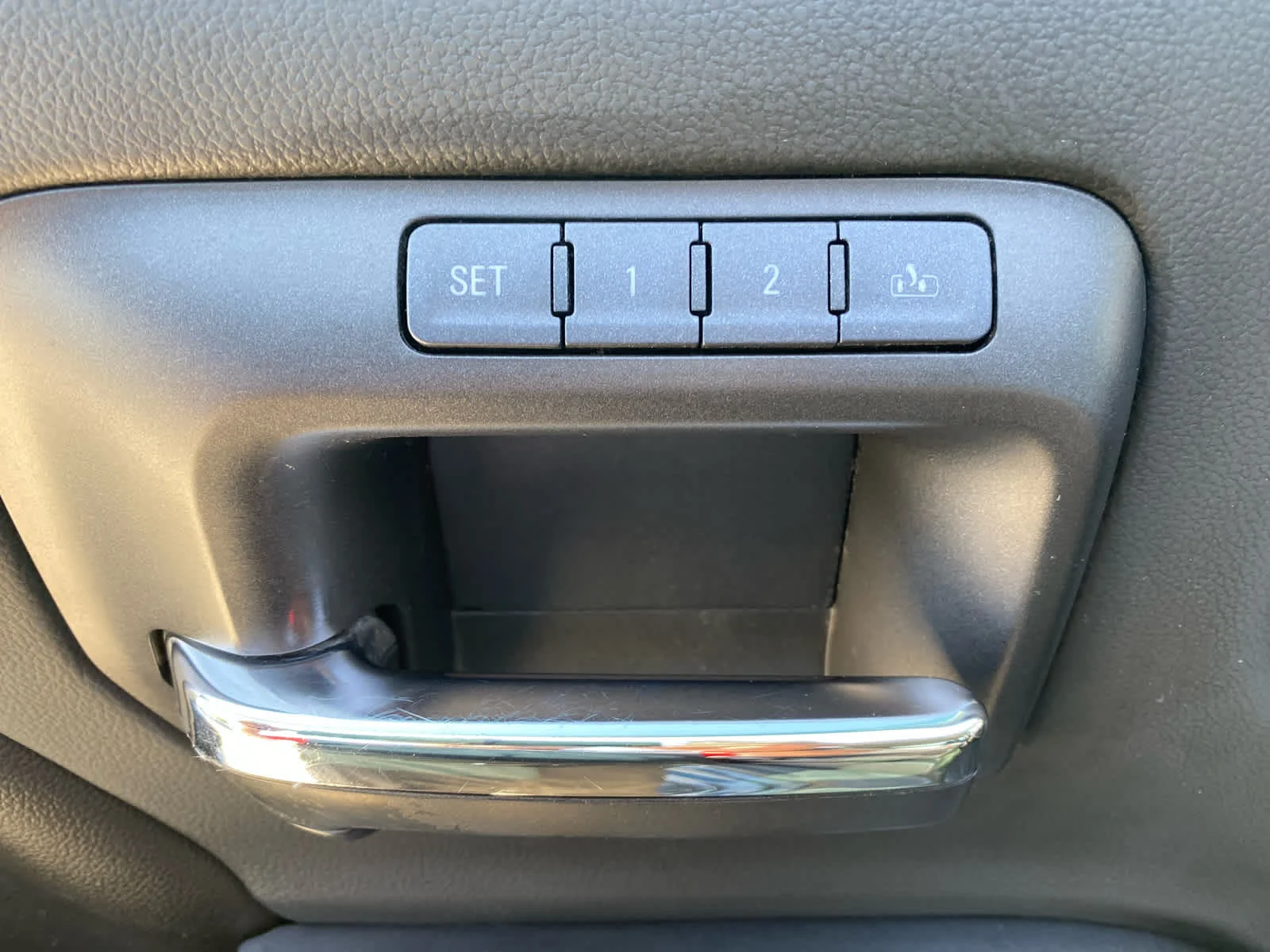 Used 2017 GRAPHITE METALLIC Chevrolet LTZ image 7
