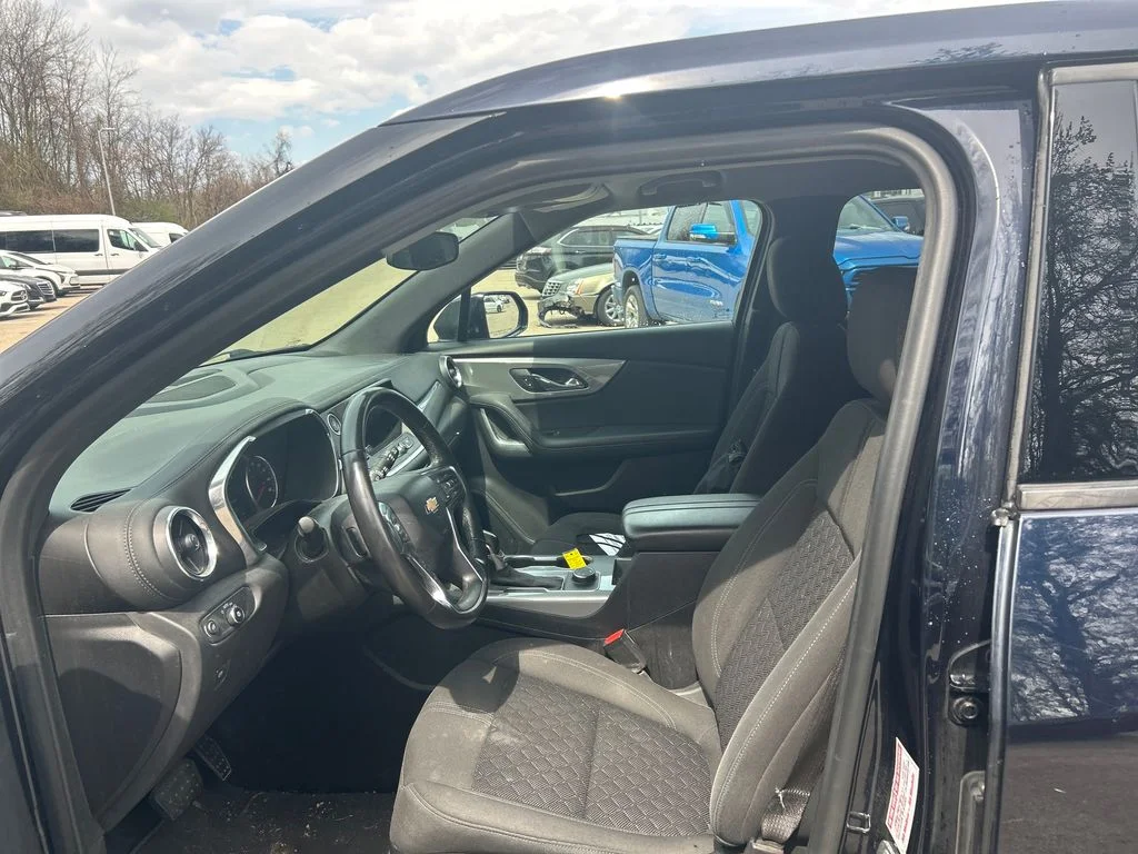 Used 2020 Blue Chevrolet LT image 10